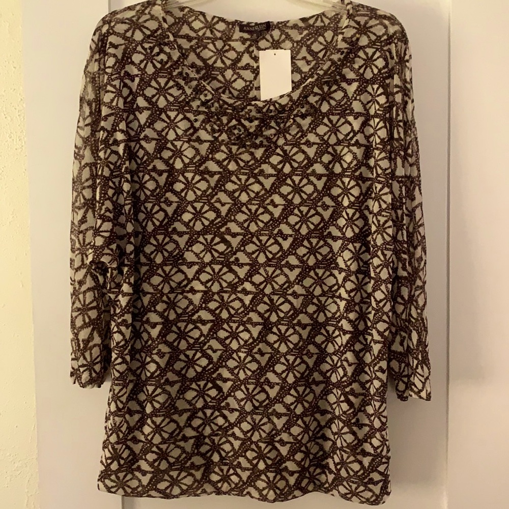 Anne Klein top. NEW with tag. Size 3x.